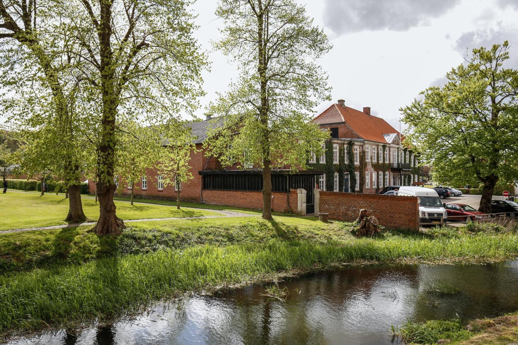 Den Gamle Kro Ved Gram Slot Esterno foto